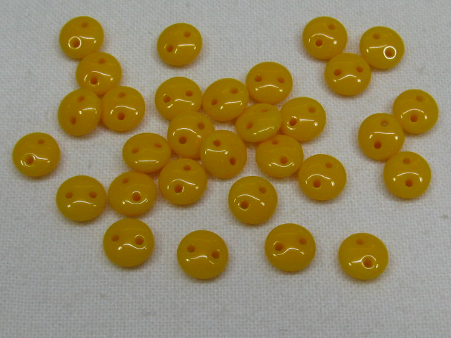 チェコビーズ　レンティル(レンズ豆)　２ホール　６ミリ　サンフラワーイエロー