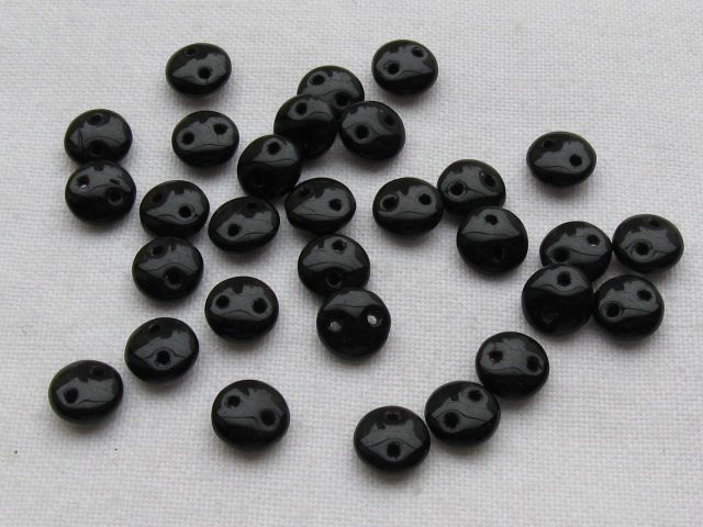 チェコビーズ　レンティル(レンズ豆)　２ホール　６ミリ　ジェット