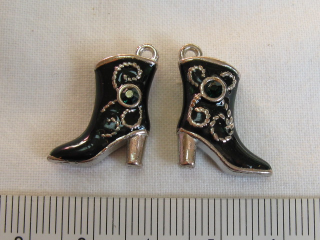 限定チャーム　ブーツ　黒