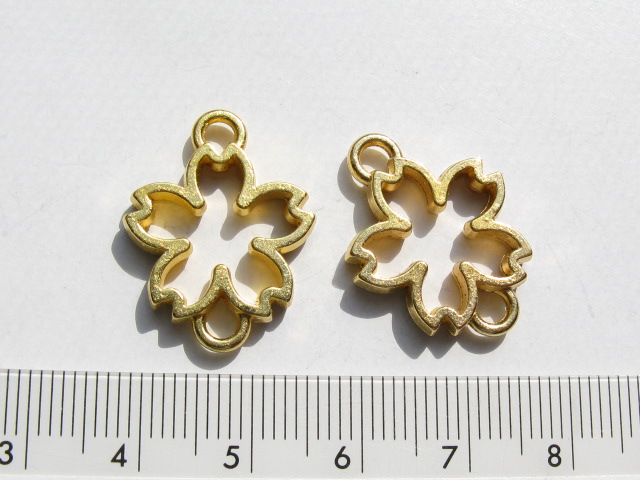 レジン向けメタル　サクラ　17×24mm　ゴールド