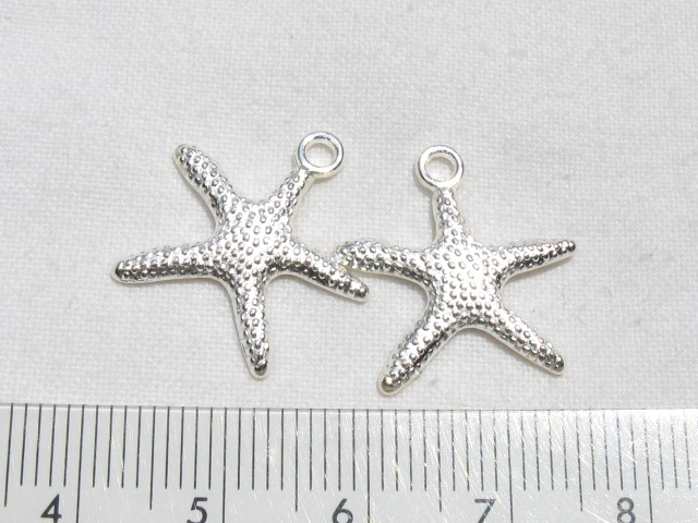 チャーム　ヒトデ　約19ミリ ホワイトシルバー