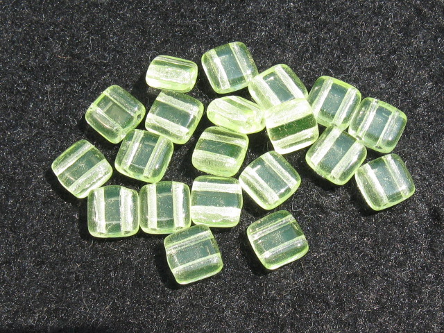 チェコビーズ　フラットスクエア　２ホール　６ミリ　ジョンキル