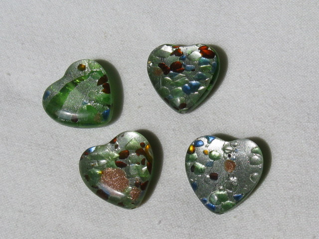 ベネチアン風ガラス　柄付きハート　約20ｍｍ　グリーン