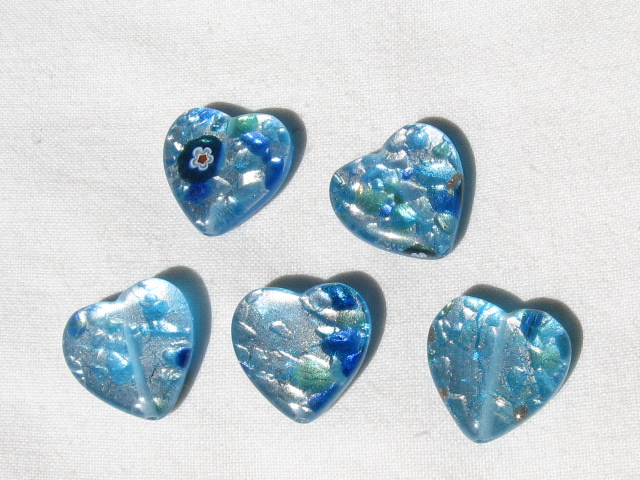 ベネチアン風ガラス　柄付きハート　約18ｍｍ　ブルー(水色)