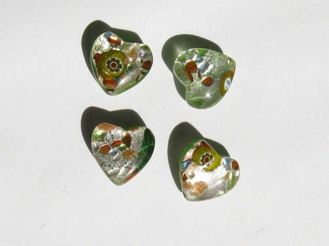 ベネチアン風ガラス　模様付きハート　約14ｍｍ　グリーン
