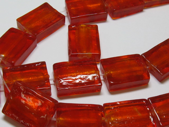 ベネチアン風ガラス　長方形　約20×15ｍｍ　赤(レッド)