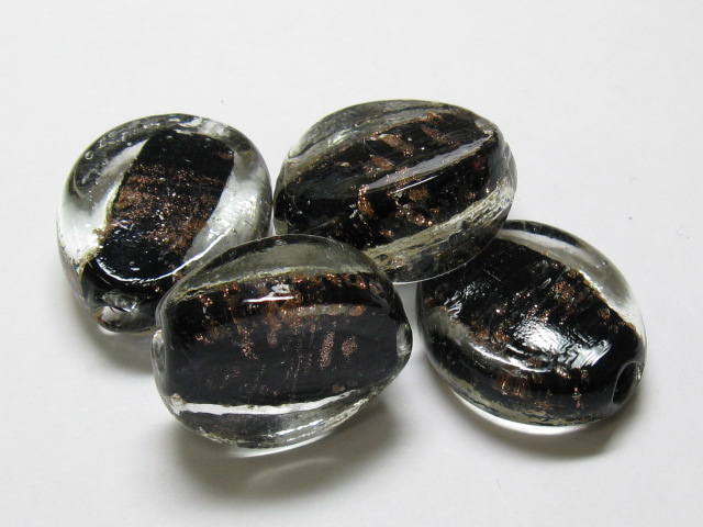 ハンドメイドガラス　オーバル　約28×24ｍｍ　ブラック