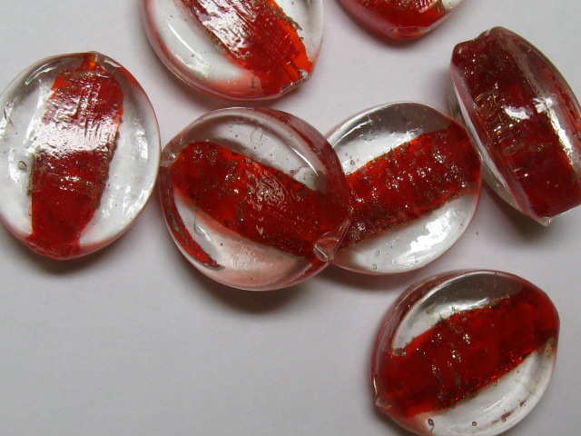 ハンドメイドガラス　オーバル　約28×24ｍｍ　レッド