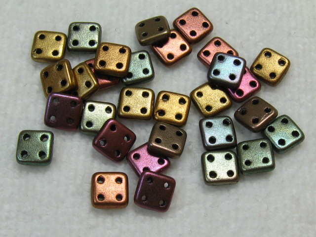 チェコビーズ　フラットスクエア　４ホール　６ミリ　マットメタリックミックス