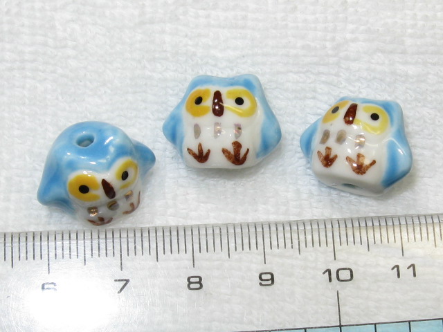 陶器ビーズ　ふくろう　約24×13mm　ブルー