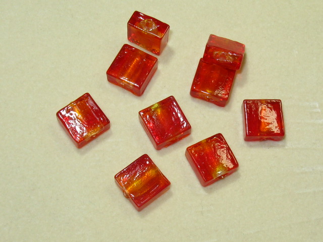 ベネチアン風ガラス　正方形　約10×5ｍｍ　赤色