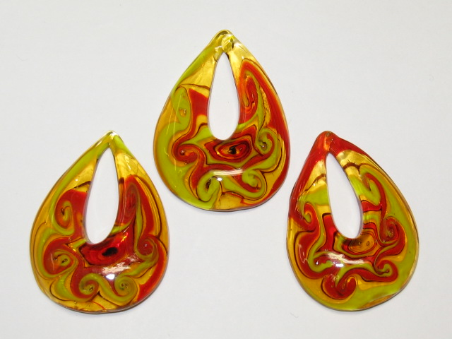 ハンドメイドガラス　シヅク型　約52×38ｍｍ　イエロー＆オレンシ゜