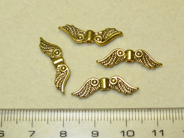 エンゼルウイング　２１×６mm　ゴールドカラー
