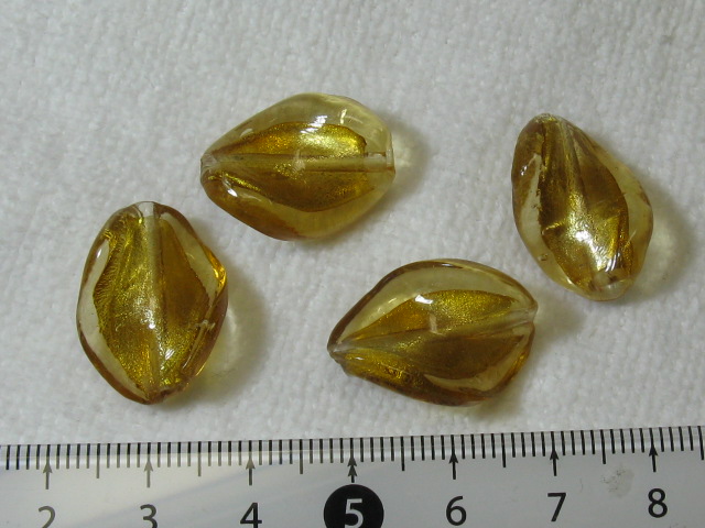 ベネチアン　ツイスト　約20×15ｍｍ　黄色