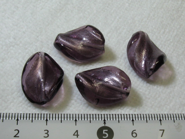 ベネチアン　ツイスト　約20×15ｍｍ　紫色