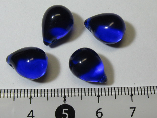 チェコビーズ　ティアドロップ　10×14ミリ　コバルト