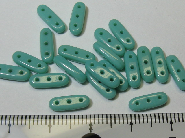 チェコビーズ　ビーム　３ホール　３×１０ミリ　ターコイズ