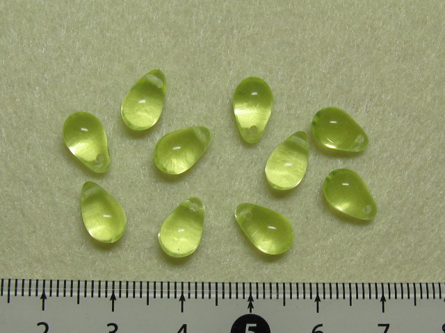 チェコビーズ　ティアドロップ　６×９ミリ　ジョンキル