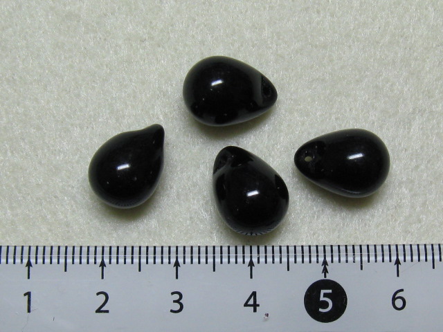 チェコビーズ　ティアドロップ　10×14ミリ　ジェット