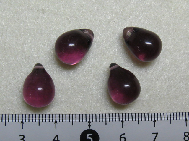 チェコビーズ　ティアドロップ　10×14ミリ　アメジスト