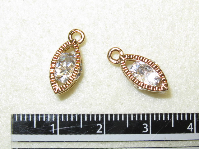 キュービックチャーム　マーキス型　 約15×7ミリ  (２個入り)　ゴールドカラー