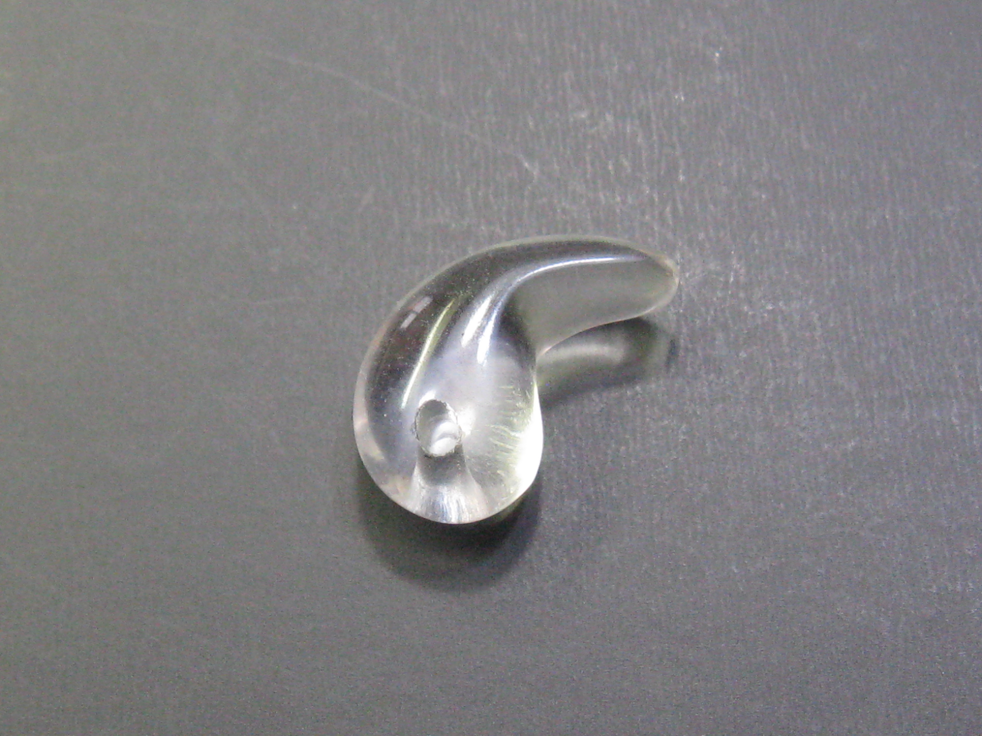 まが玉　約２２mm　(１個入り)　クリスタル(水晶)