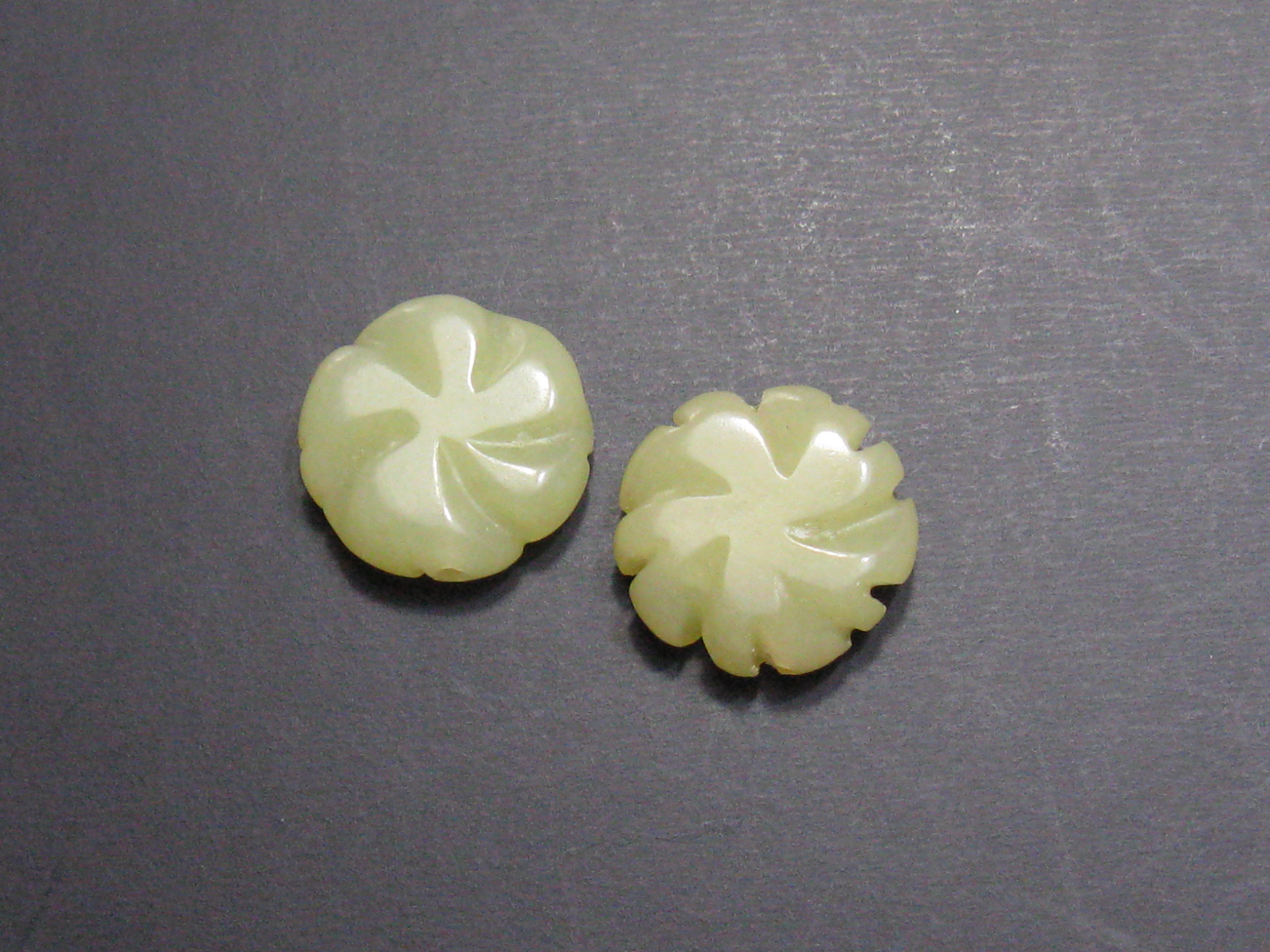 天然石　約１６mm　(２個入り)　イエローアゲード