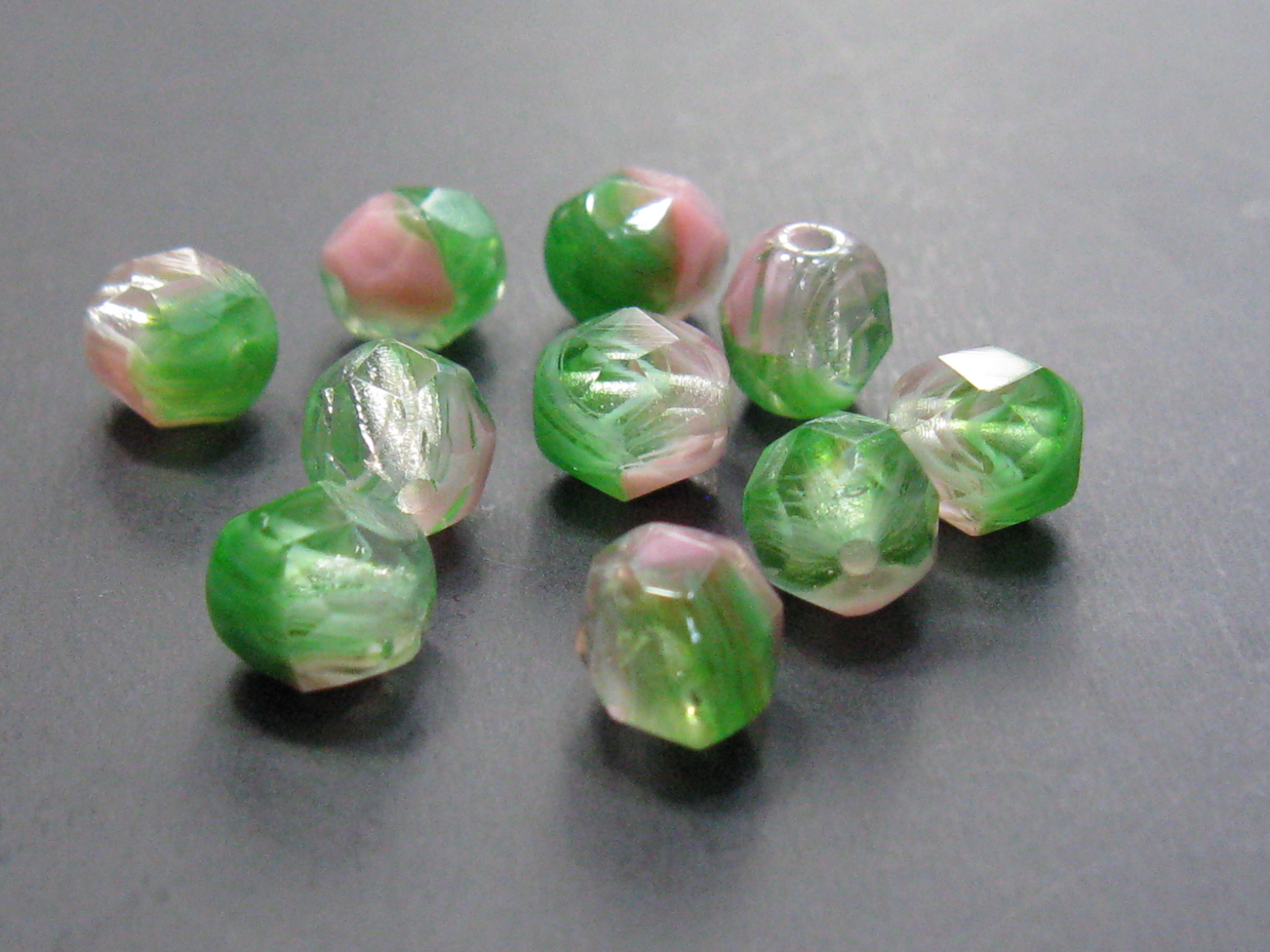 チェコＦＰ　ハリケーン　オーベックピンクミルキーグリーン