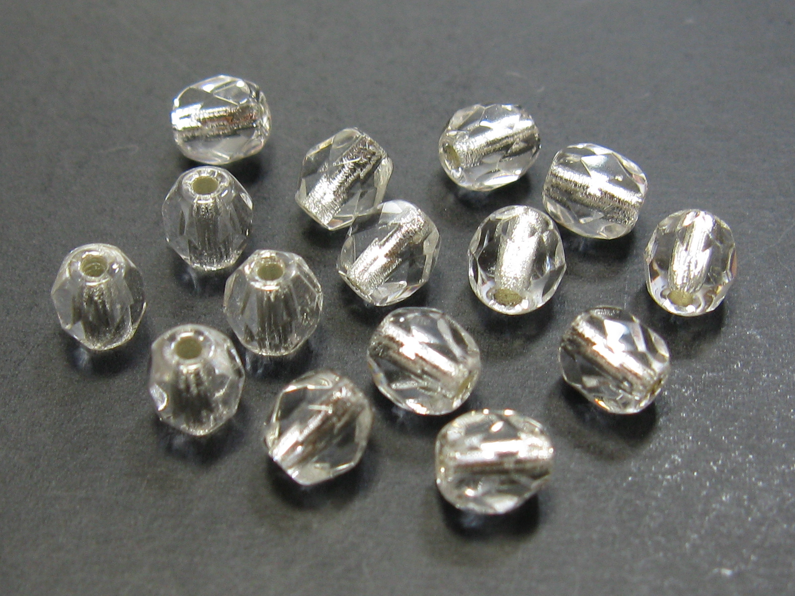 チェコ　ＦＰ　４ミリ　クリスタルシルバーライン