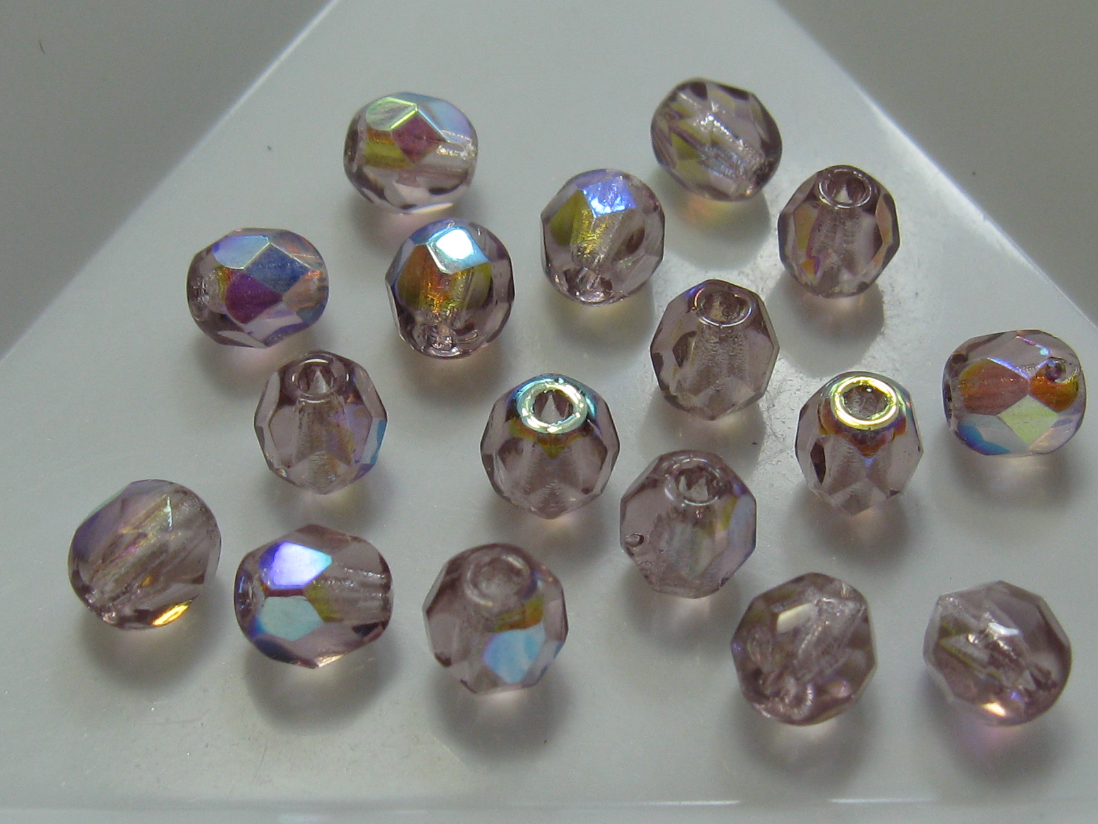 チェコ　ＦＰ　４ミリ　ライトアメジストＡＢ