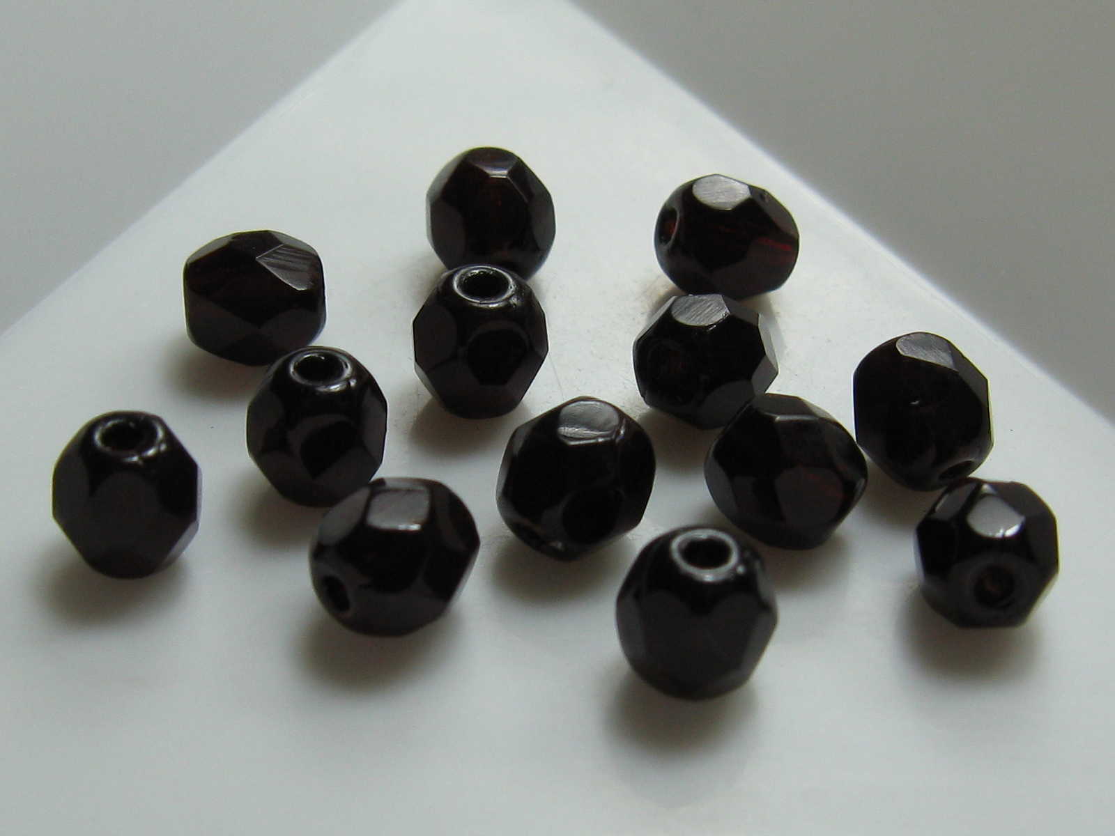 チェコ　ＦＰ　４ミリ　ガーネット