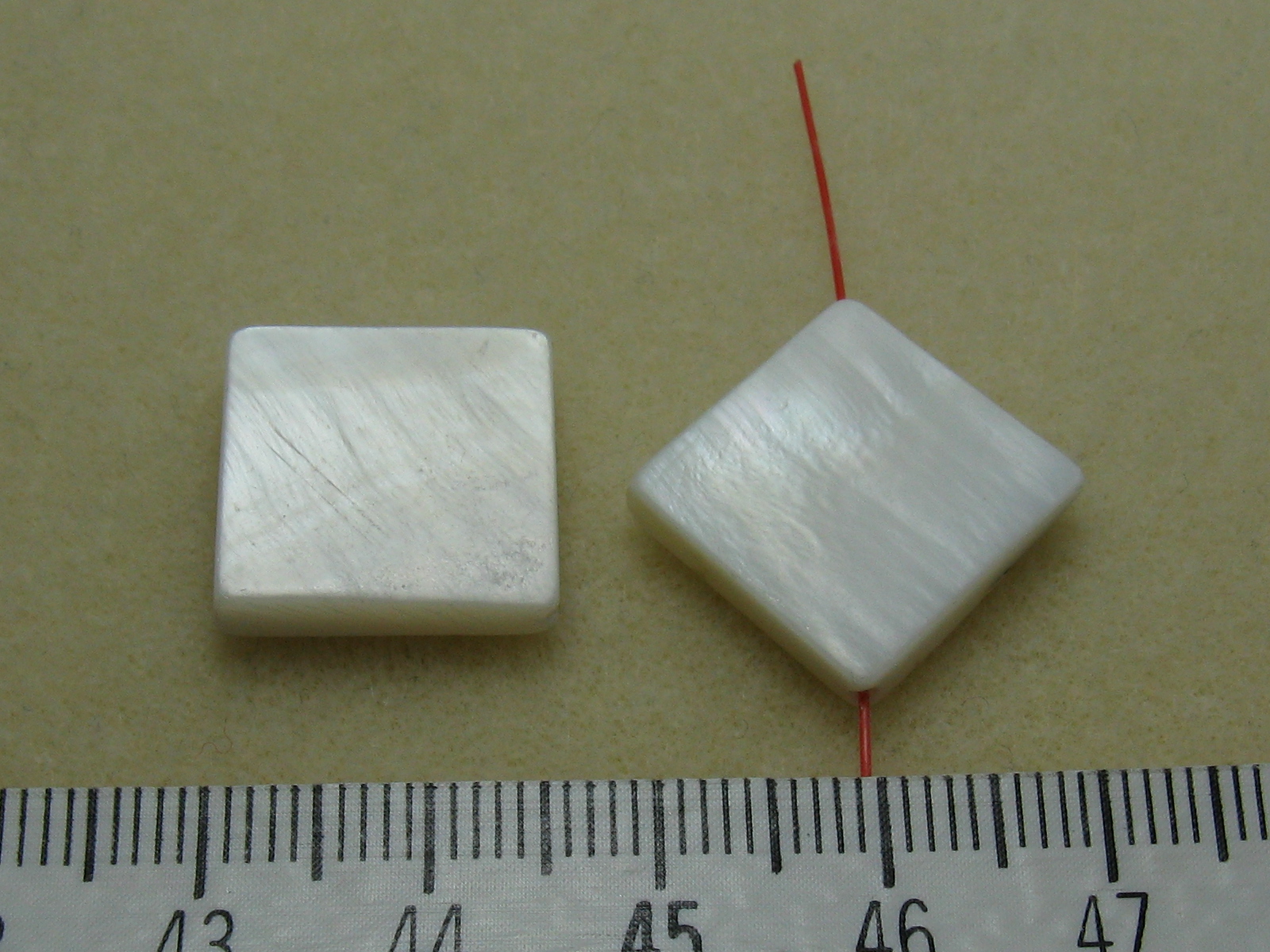 シェルパーツ　15㎜　ひし形