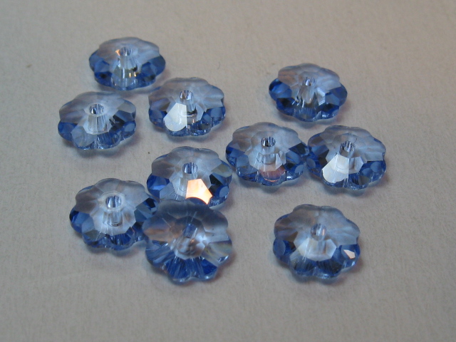 3700番　６mm　ライトサファイヤ