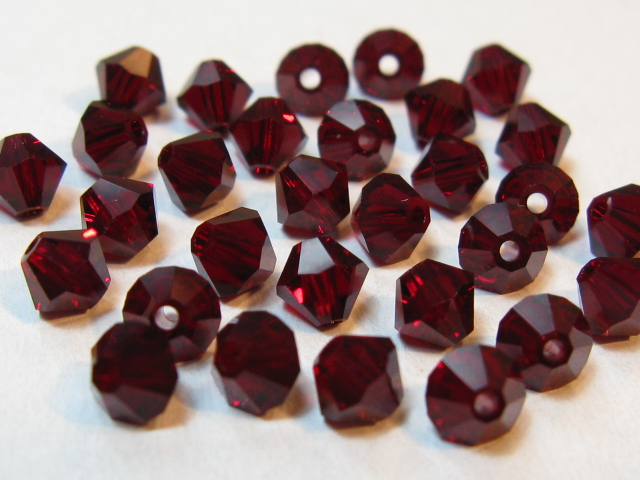 スワロフスキー 5301番 4mm （30ヶ入り） ガーネット アクセサリー