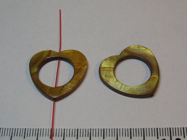 シェルパーツ　25ミリ　ハート・丸穴　ブラウン