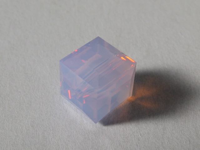 5601番　８mm　バイオレットオパール