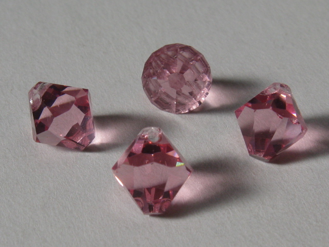 6301番　８mm　ライトローズ