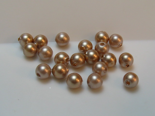 5810番　３mm　パウダーアーモンド
