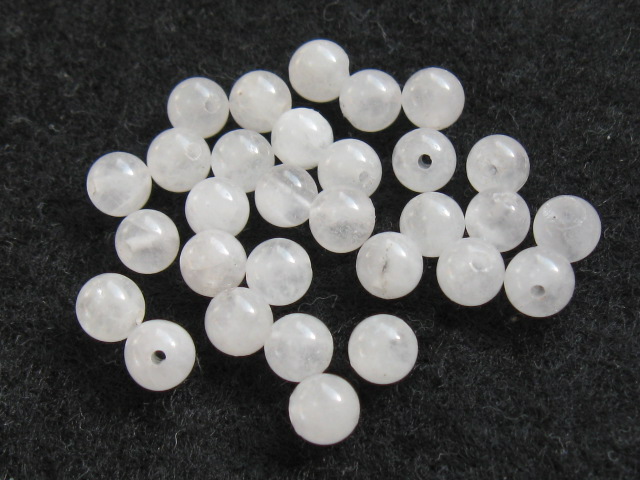 天然石　４ミリ　ラウンド　ローズクォーツ