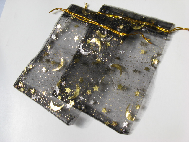 アクセサリーポーチ　９×１３ｃｍ　月と星　ブラック