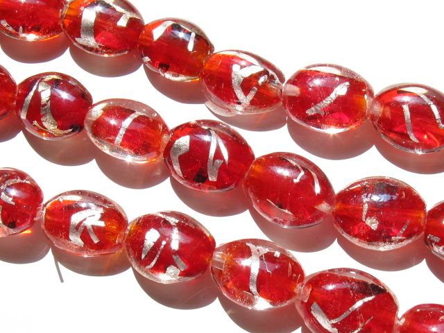 ハンドメイドガラス　オーバル　約20ｍｍ×15ｍｍ　濃レッド