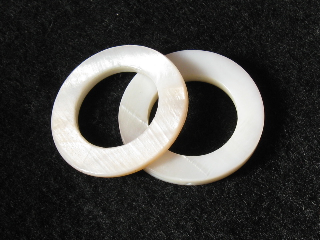 シェルパーツ　30ミリ　丸形・リング　ナチュラルカラー