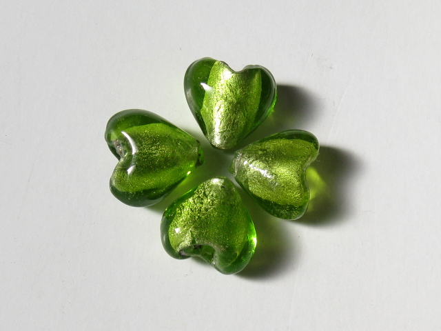 ベネチアン風ガラス　ハート　約12ｍｍ　オリーブグリーン