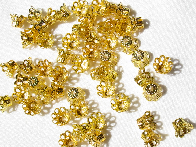 座金　キャップ型　６×４ミリ　(約100)　ゴールド