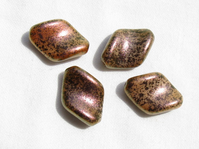 チェコビーズ　エリカ　19×13ミリ　カッパーピンクブロンズ