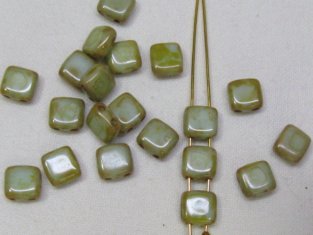 フラットスクエア　２ホール　６ミリ　オペークターコイズピカソ