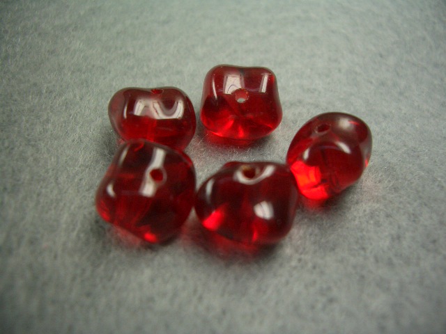 チェコバロックルビー