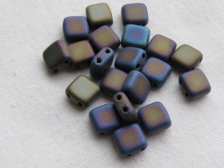チェコビーズ　フラットスクエア　２ホール　６ミリ　マットアイリスブルー