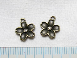 チャーム　さくら(石入り)　金古美