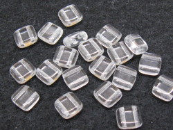 チェコビーズ　フラットスクエア　２ホール　６ミリ　クリスタル